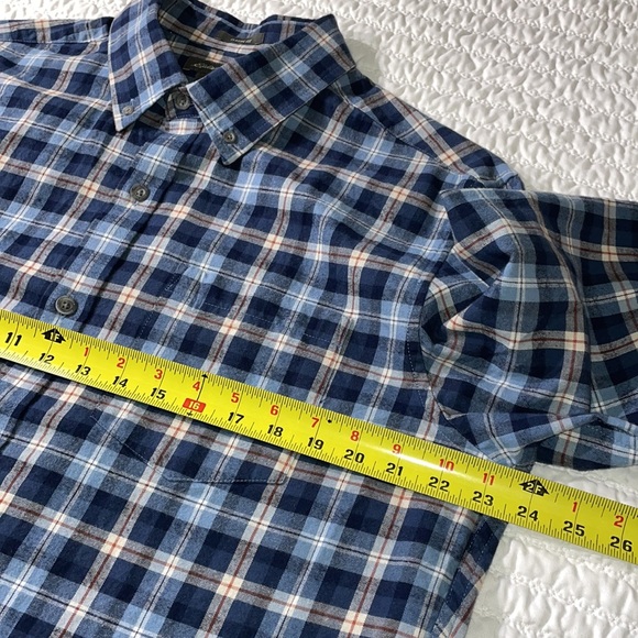 Eddie Bauer men’s flannel button down size large - Picture 6 of 7